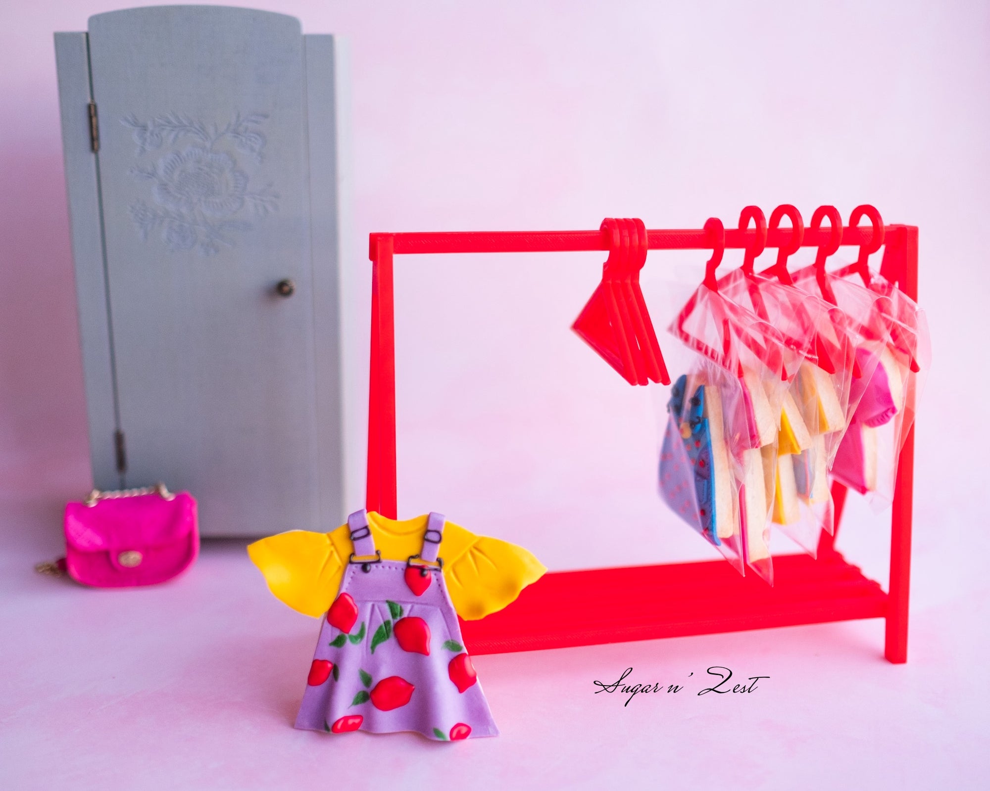 Cookie Rack with Hangers